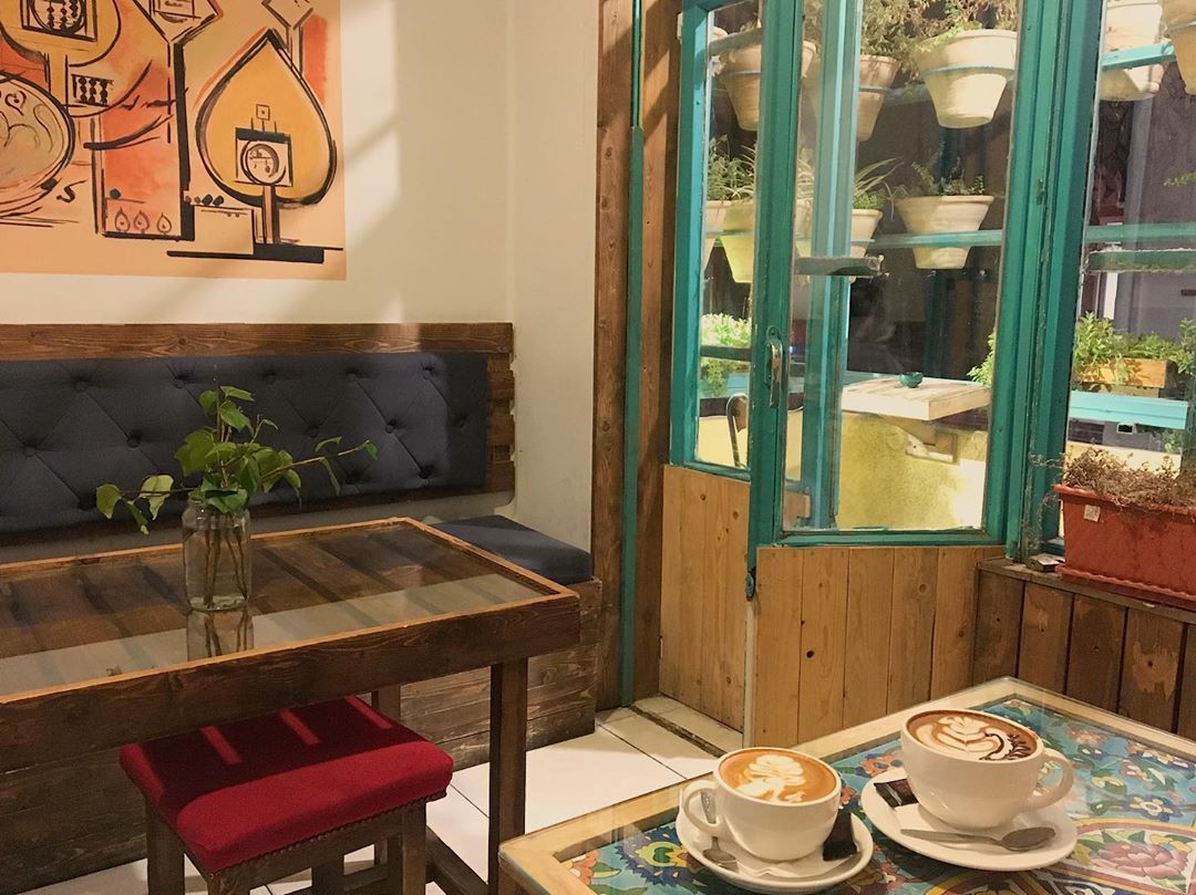 کافه بالکن 365 شیراز کافه بالکن 365 شیراز