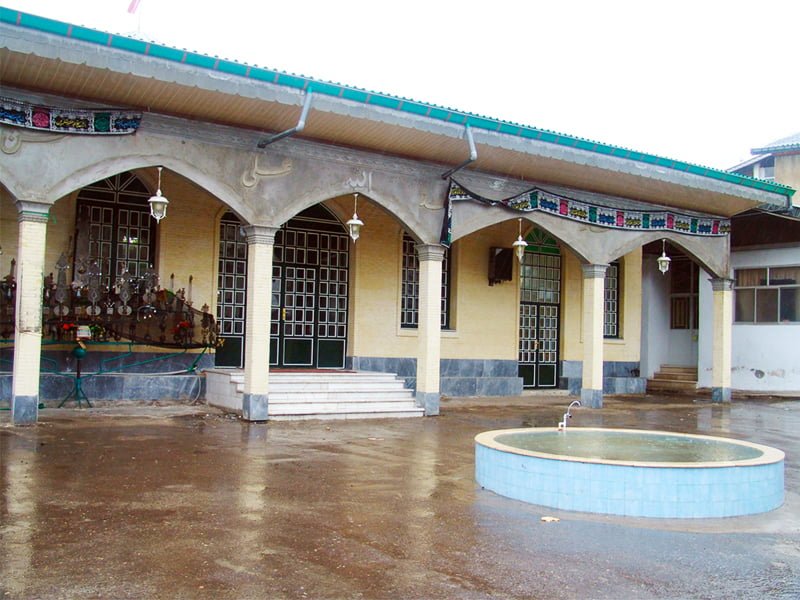 بقعۀ آقا سیدعباس و آقا سید اسماعیل در ساغری سازان بقعۀ آقا سیدعباس و سید اسماعیل رشت