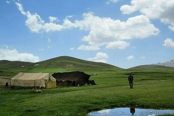 تخت سر تشتک و هنزاء از ییلاقات با صفای کرمان تخت سر تشتک و هنزاء تخت سر تشتک و هنزاء از ییلاقات با صفای کرمان