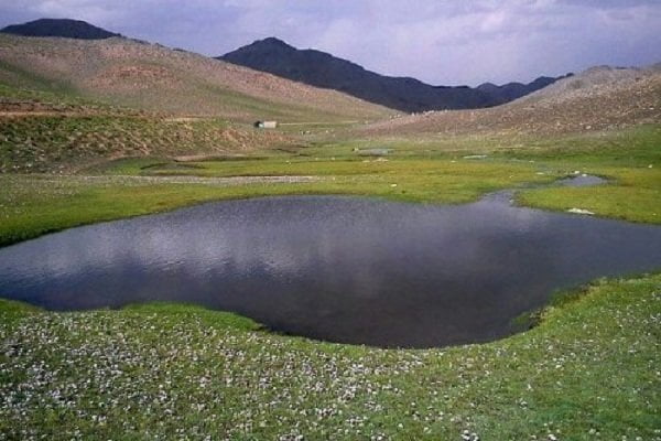 تخت سر تشتک و هنزاء از ییلاقات با صفای کرمان تخت سر تشتک و هنزاء از ییلاقات با صفای کرمان تخت سر تشتک و هنزاء از ییلاقات با صفای کرمان