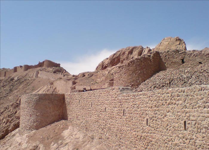 قلعه کوه قاین ( قلعه حسین قاینی ) قلعه کوه قاین ( قلعه حسین قاینی )