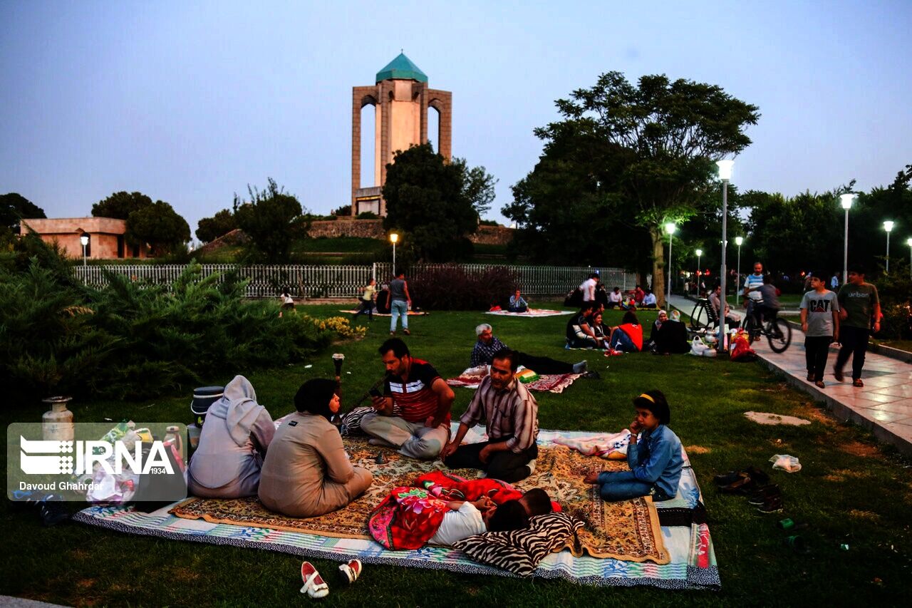 تب گردش شبانه ؛ دهنکجی همدان به کرونا همدان تب گردش شبانه ؛ دهنکجی همدان به کرونا