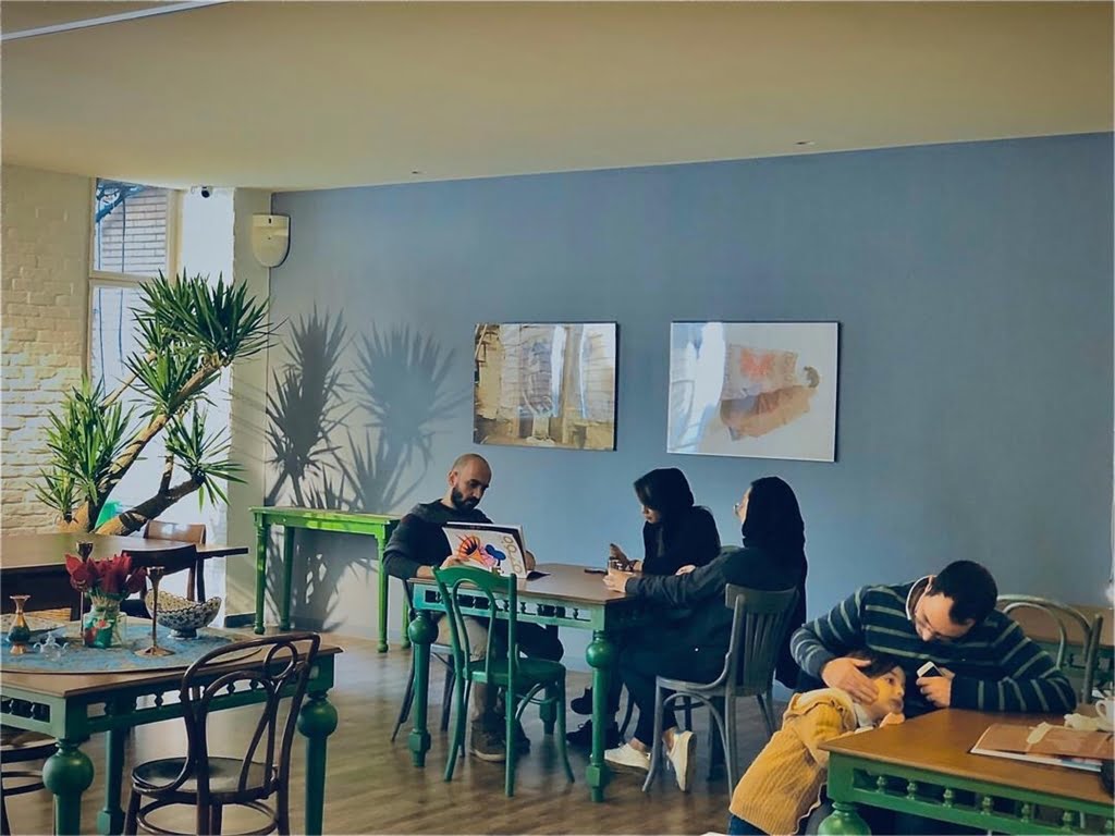 کافه گالری نَه تهران