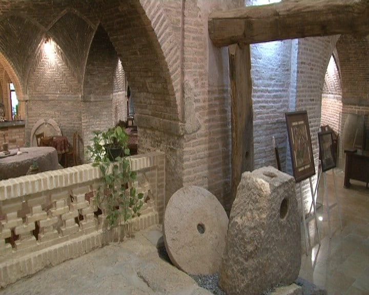 سفره خانه عصارخانه خمینی شهر