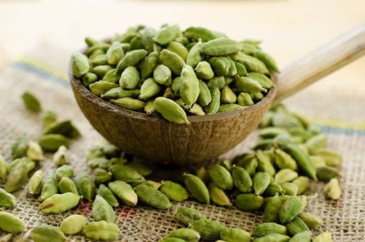 عرقیات گیاهی ایران 