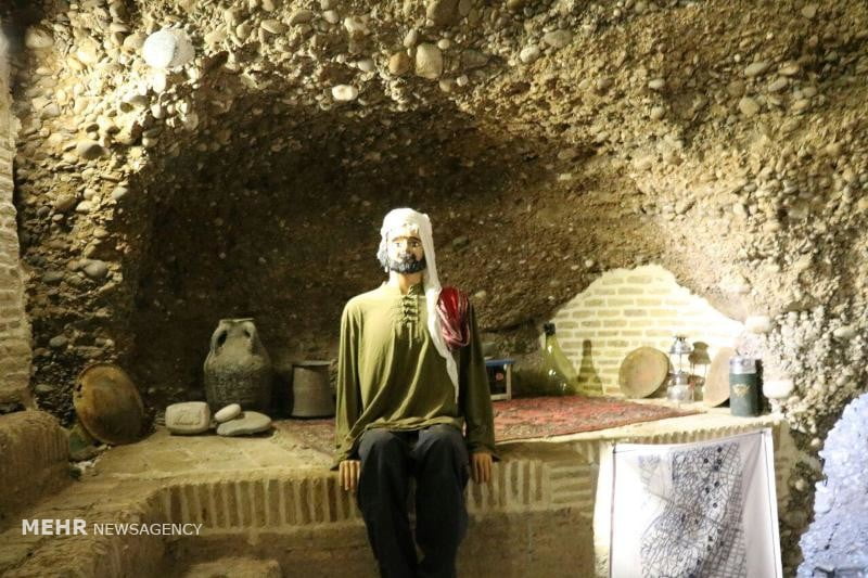 قمش تاریخی مومنان (سربطاق چوقابفون)