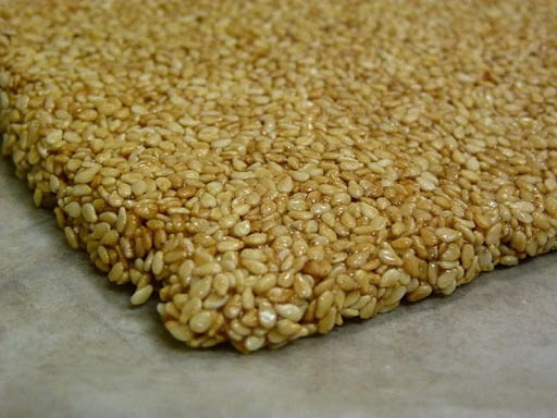 شیرینی کنجدی گزانگبین سنندج