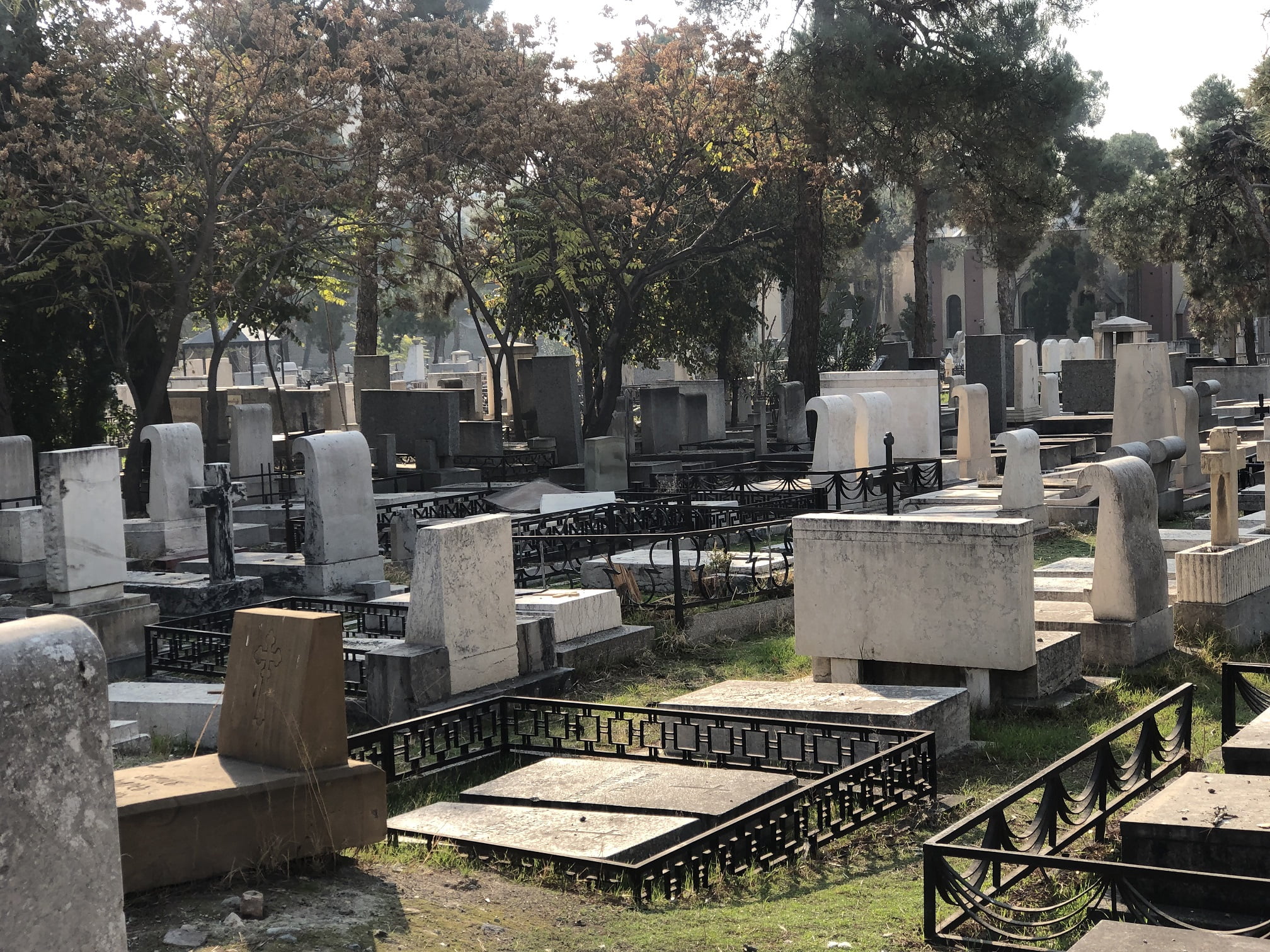 آرامستان ممنوعه دولاب