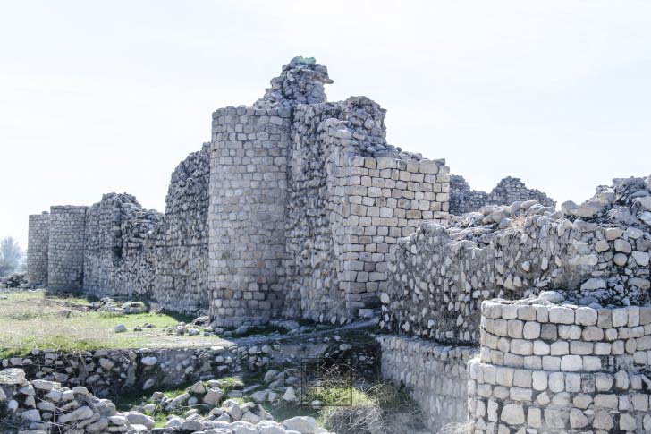 سربازخانه بیشاپور