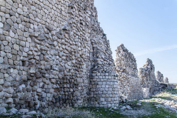 سربازخانه بیشاپور