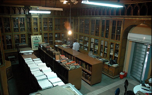 کتابخانه مدرسه عالی شهید مطهری