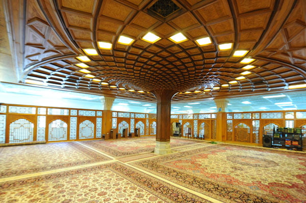 کتابخانه مرکزی آستان قدس رضوى
