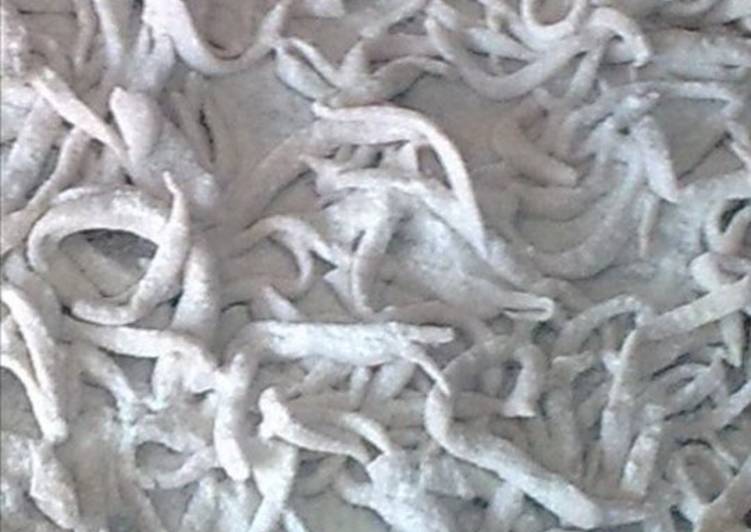 رشته آشی خانگی 
