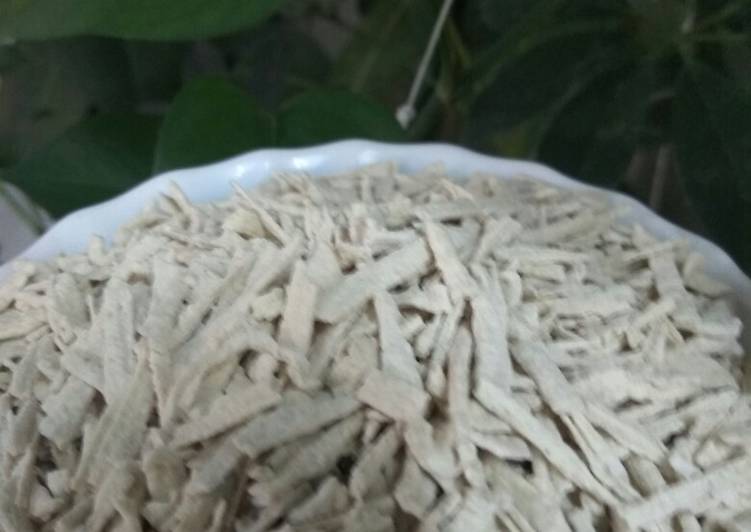 رشته آشی خانگی 