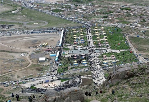 مجموعه تفریحی کوهستانی گاوازنگ