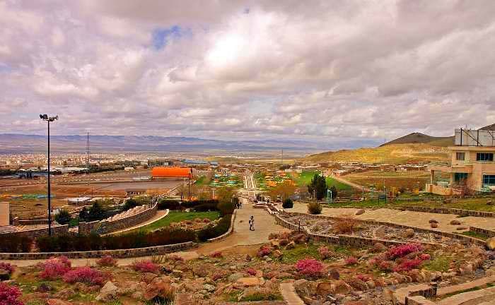 مجموعه تفریحی کوهستانی گاوازنگ