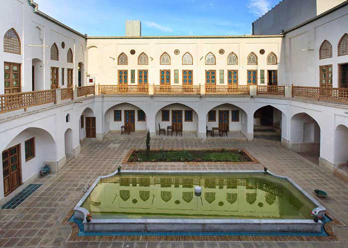 خانه ادیب کاشان
