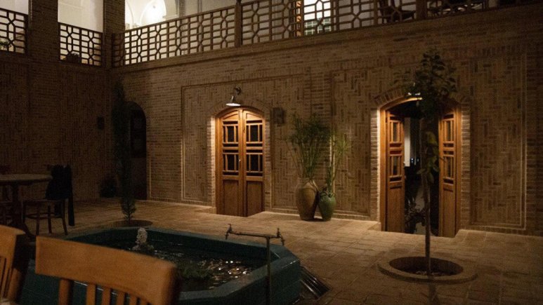 عمارت سنگ پلوی کاشان