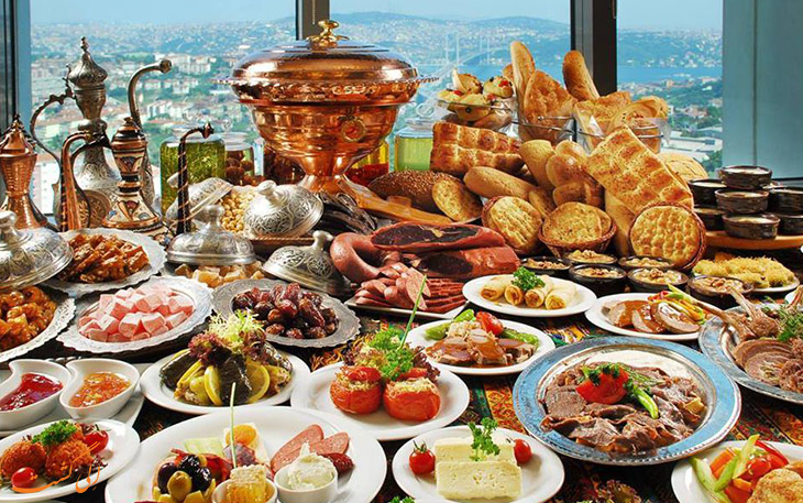 آداب غذا خوردن در بوفه های آزاد رستوران 