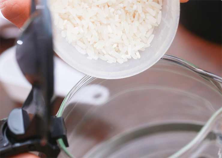 چگونه در اتاق هتل غذا درست کنیم