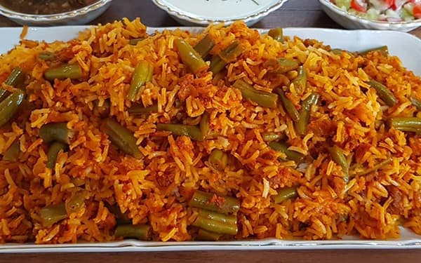 لوبیا پلو با گوشت چرخکرده
