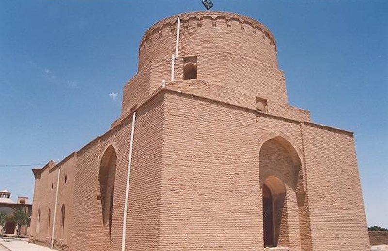 امامزاده علی اکبر آرادان