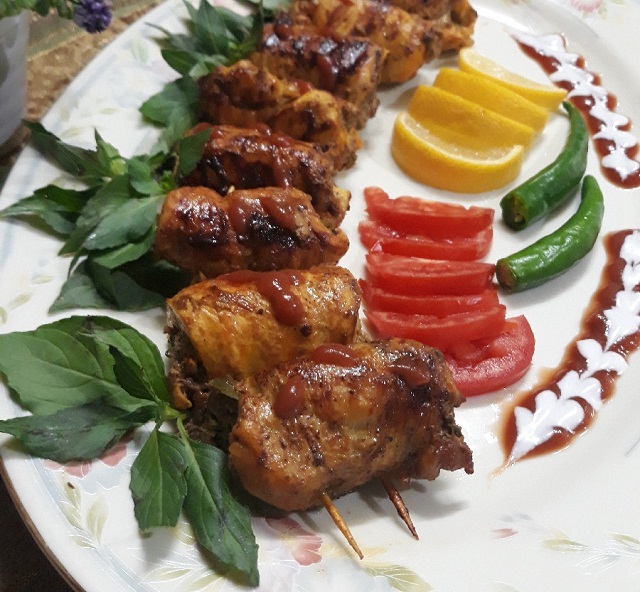رولت کباب ساده با گوشت فیله در تابه