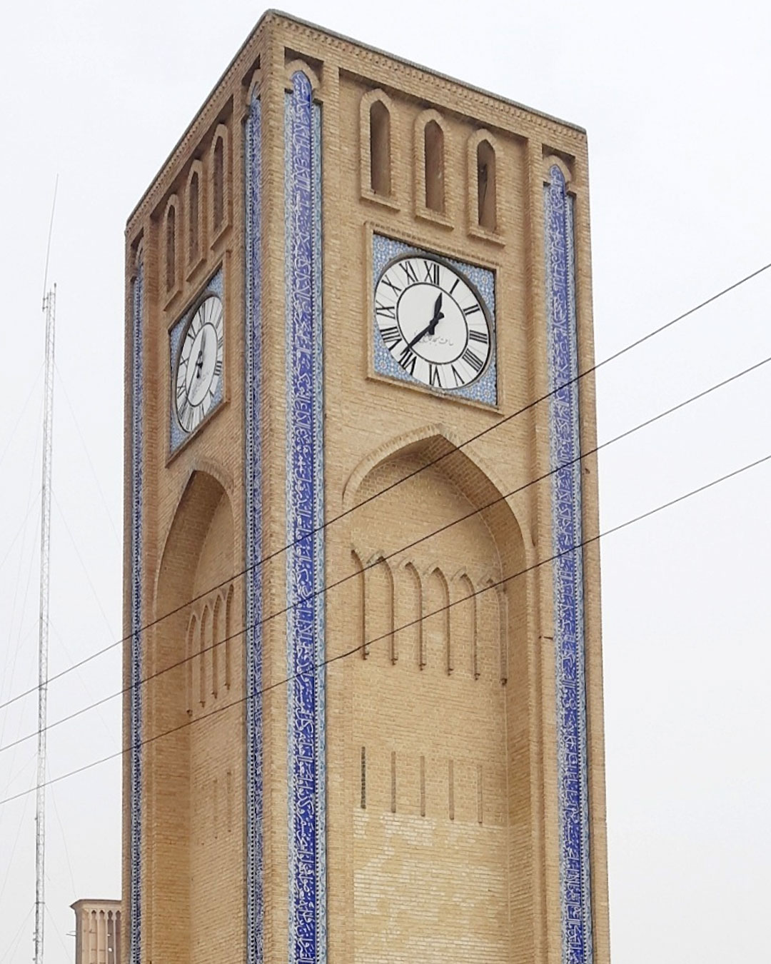 وقت الساعت یزد