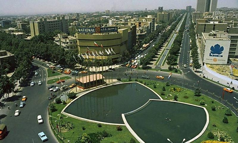 خیابان ولیعصر تهران