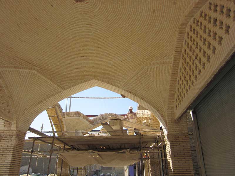 بازار ورنوسفادران