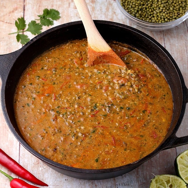 خوراک ماش با سیب زمینی