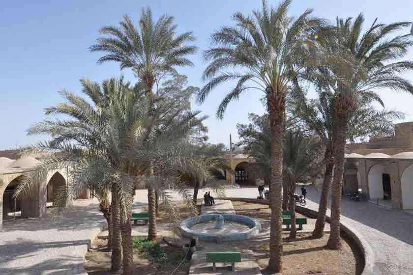 میدان خان بافق 