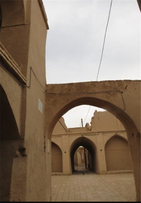 میدان خان بافق 
