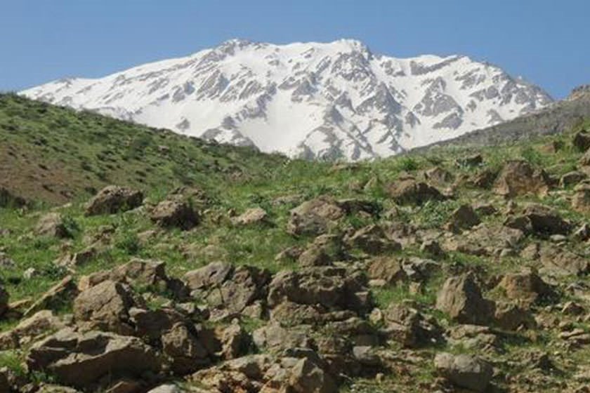 قله پازن پیر یاسوج