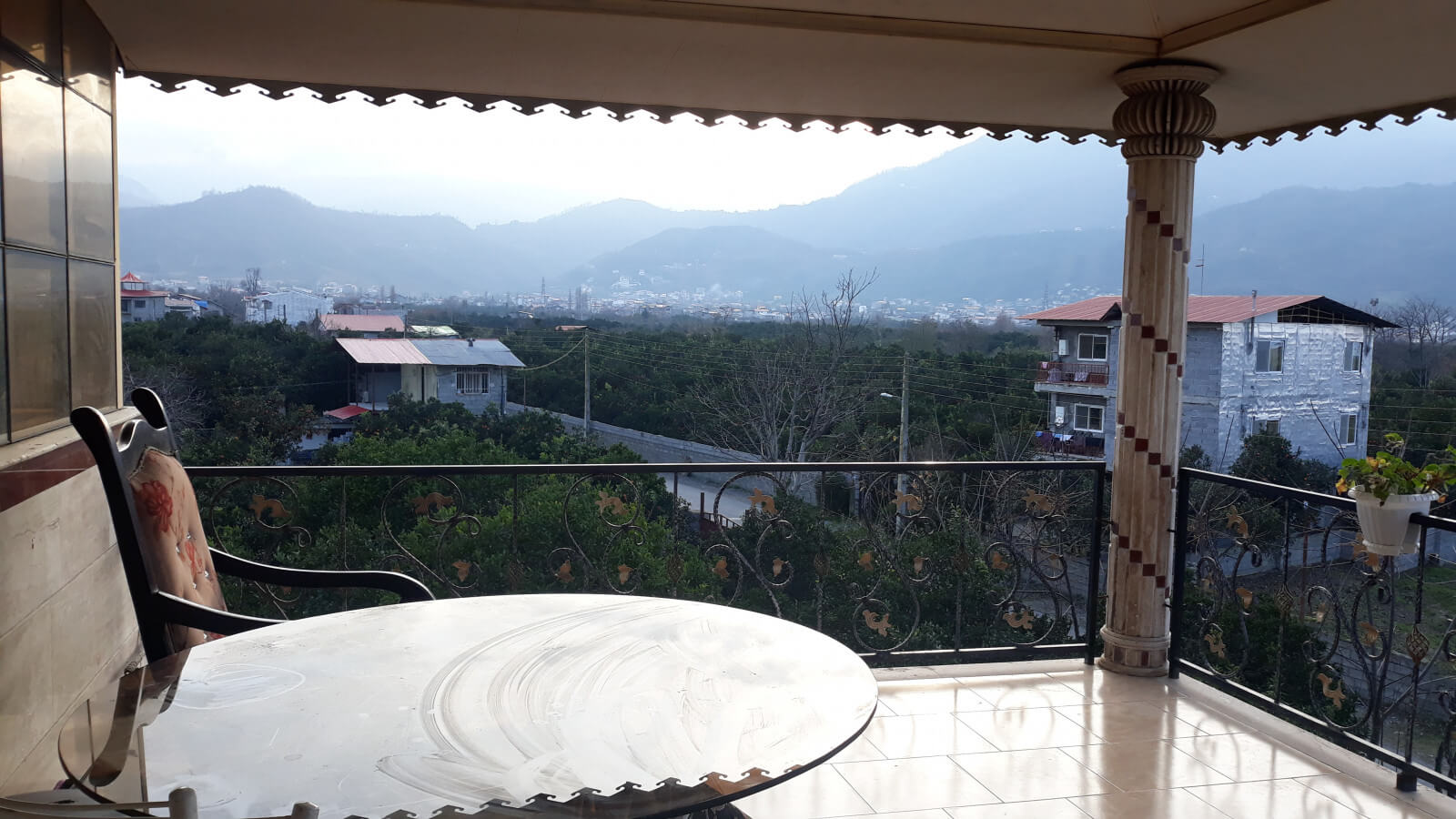 سوئیت نزدیک دریا رامسر