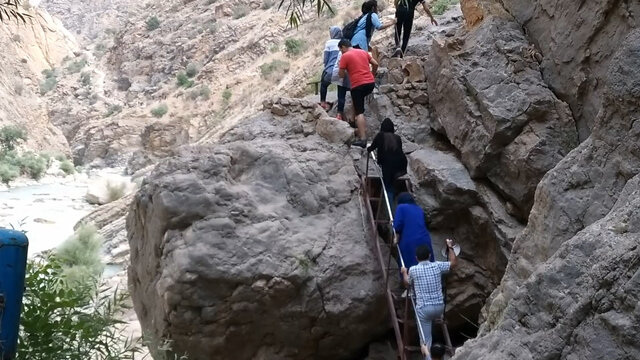 آب ملخ