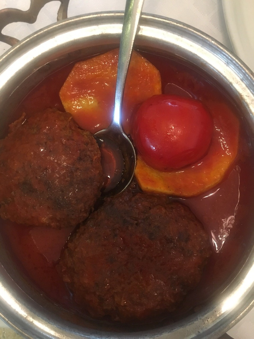 رستوران شکم الملوک رشت 