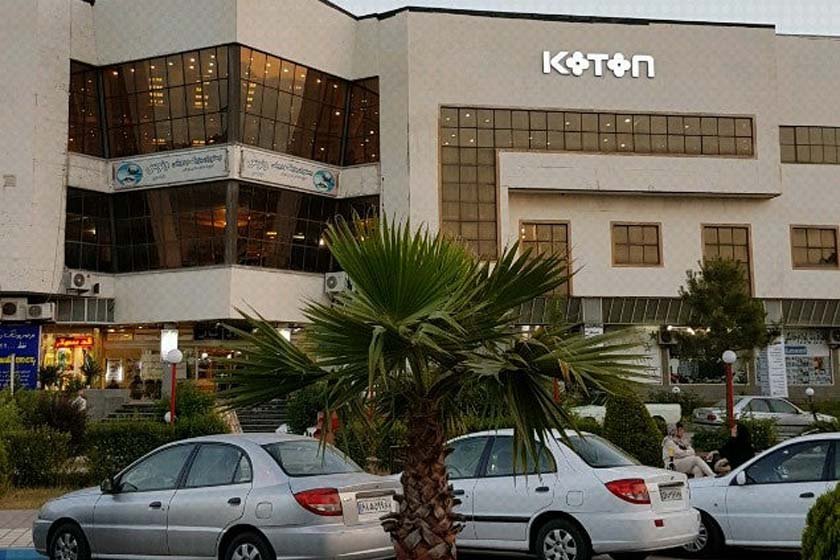 بازارها و مراکز خرید بندرانزلی