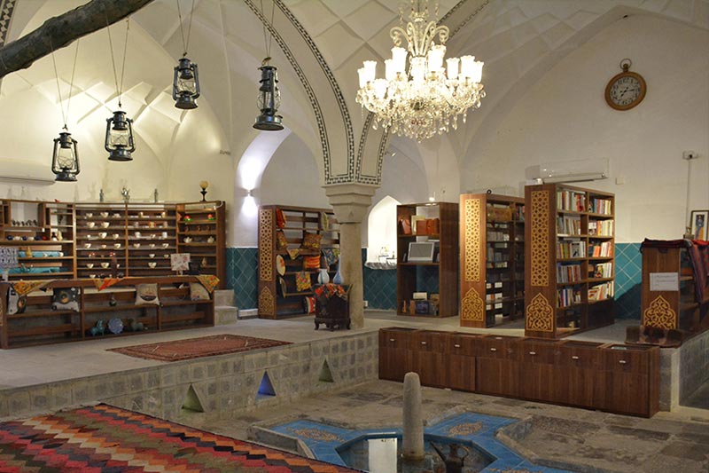 سیری در خرم آباد
