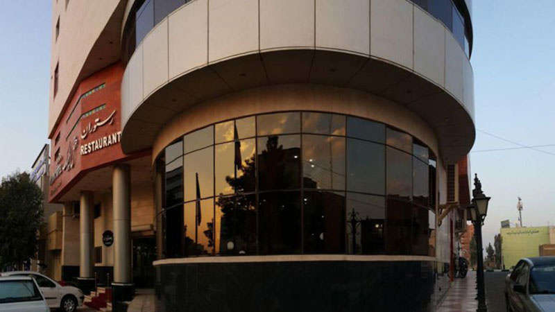 سیری در قم