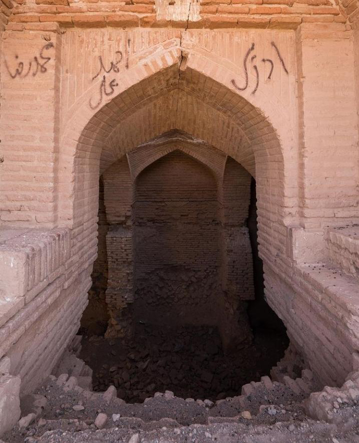 کاروانسرای ریوند داورزن