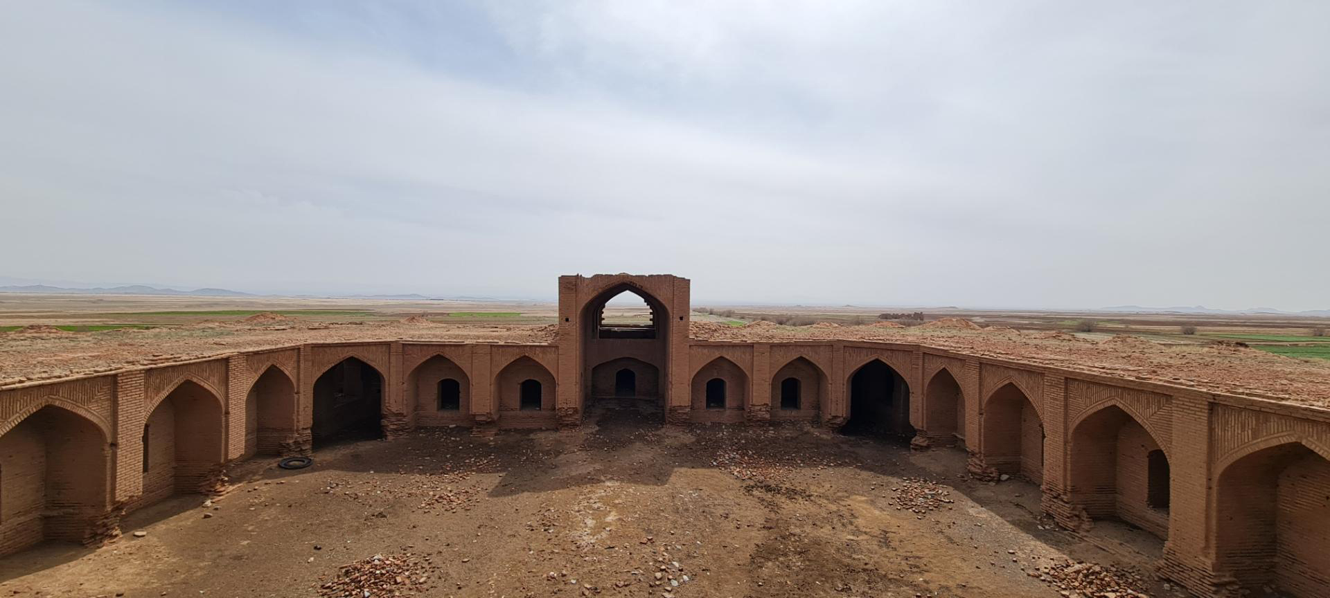 کاروانسرای ریوند داورزن