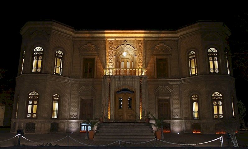 شبانه تهران