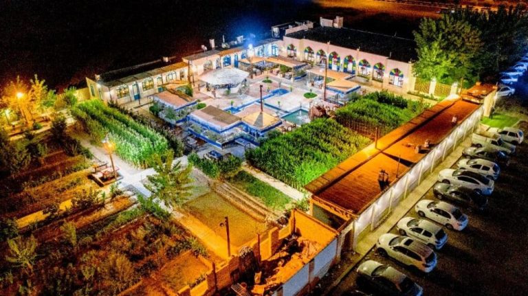 سیری در کاشان سیری در کاشان