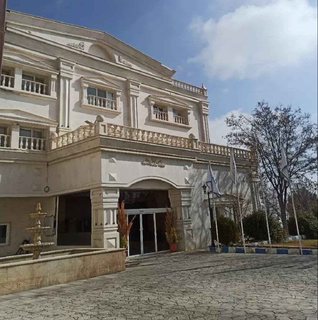 سیری در محلات سیری در محلات