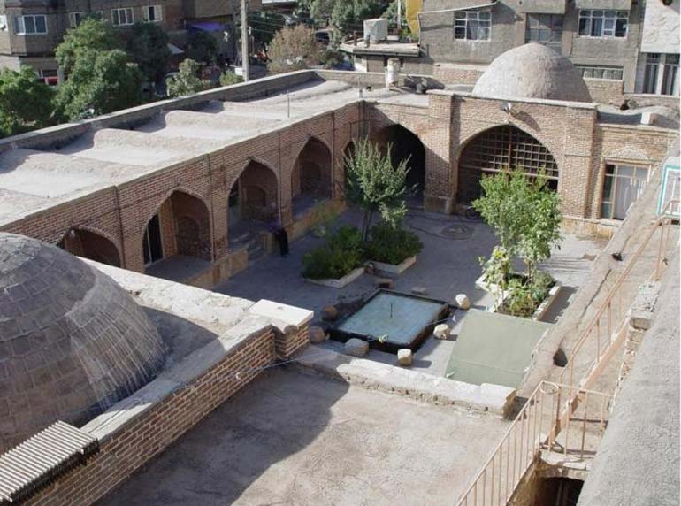 سیری در مهاباد