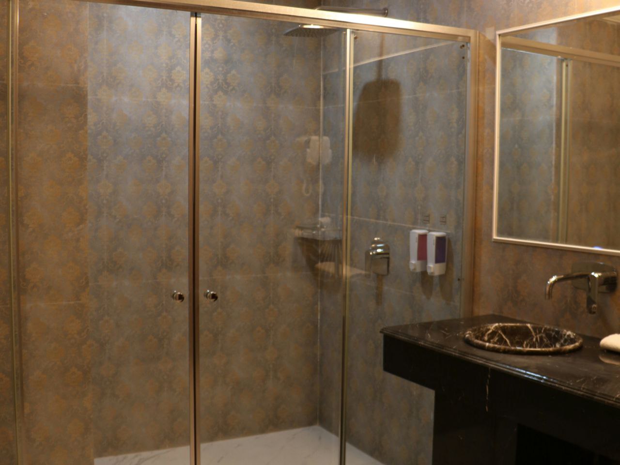 هتل دیاکو پالاس ارومیه