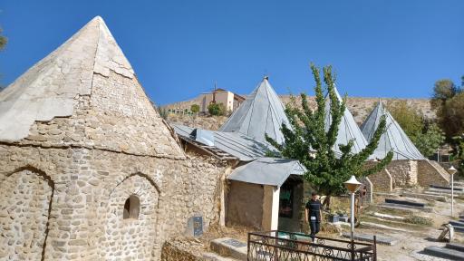 امامزاده دوازده تن