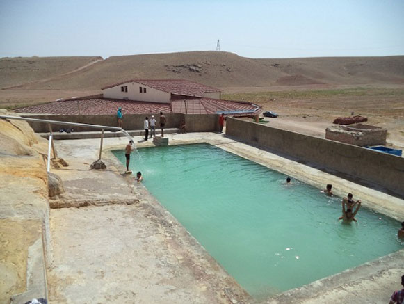 چشمه آبگرم شوط