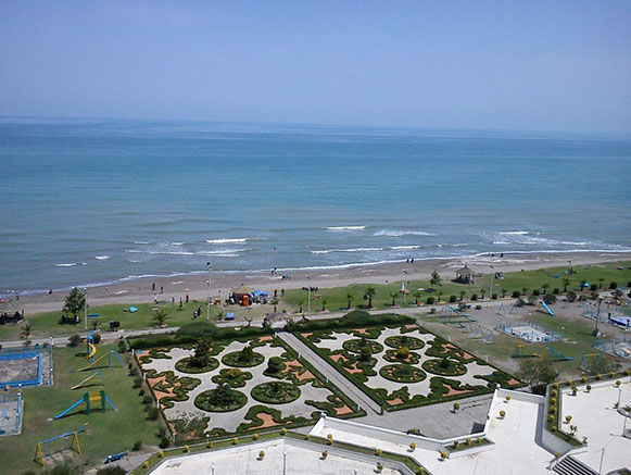 سرزمین رویاهای محمود آباد